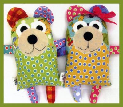 Quincy-and-Maggie-soft-toy-sewing-pattern-Jennifer-Jangles-1